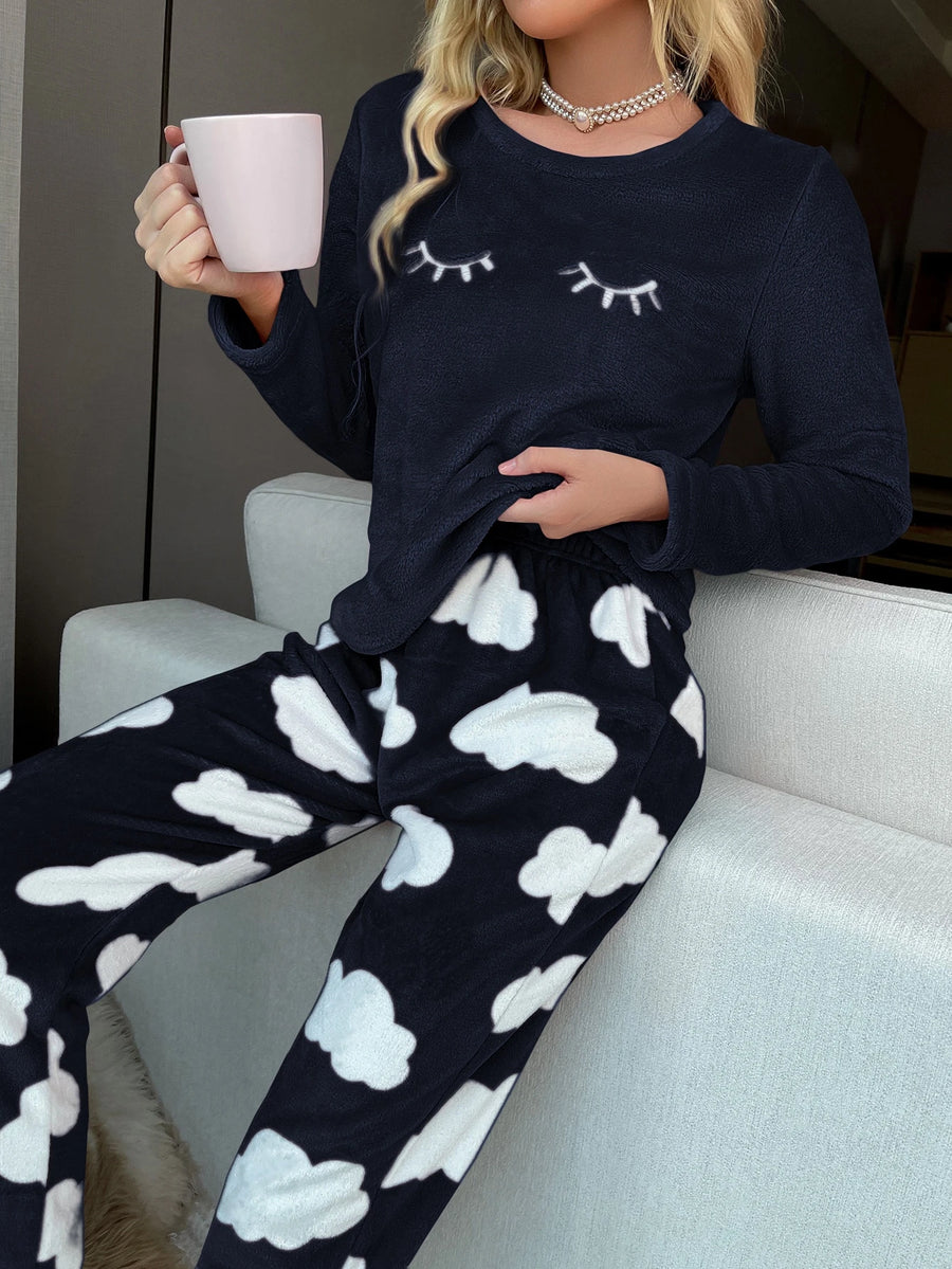Conjunto de Pijama/Pijama de Flanela com Bordado de Cílios e Padrão de Nuvens, Temporada de Férias