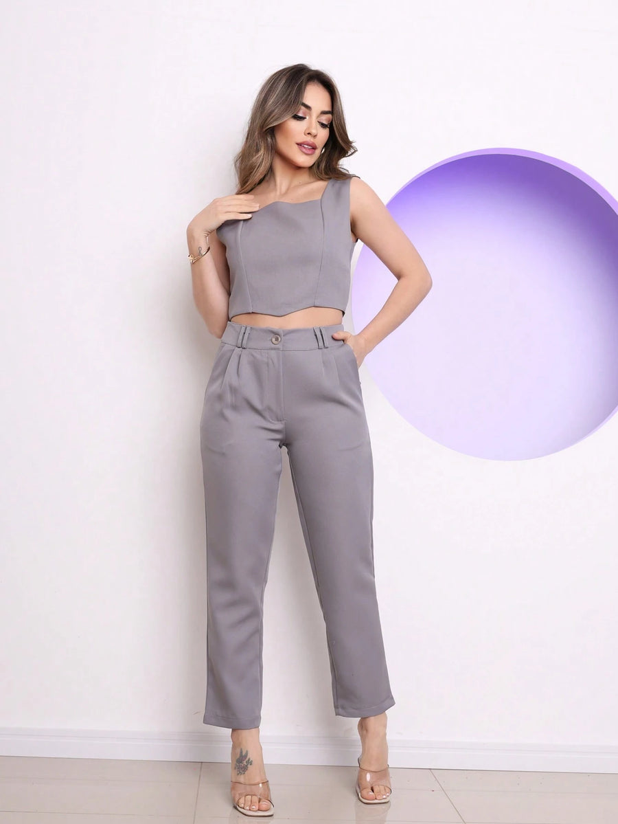 Vendedor Indicado
CONJUNTO ALFAIATARIA CROPPED CALÇA SKINNY