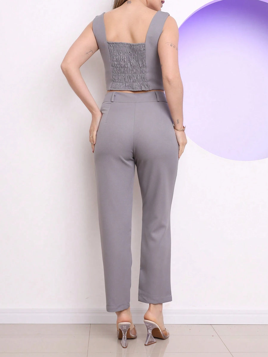 Vendedor Indicado
CONJUNTO ALFAIATARIA CROPPED CALÇA SKINNY