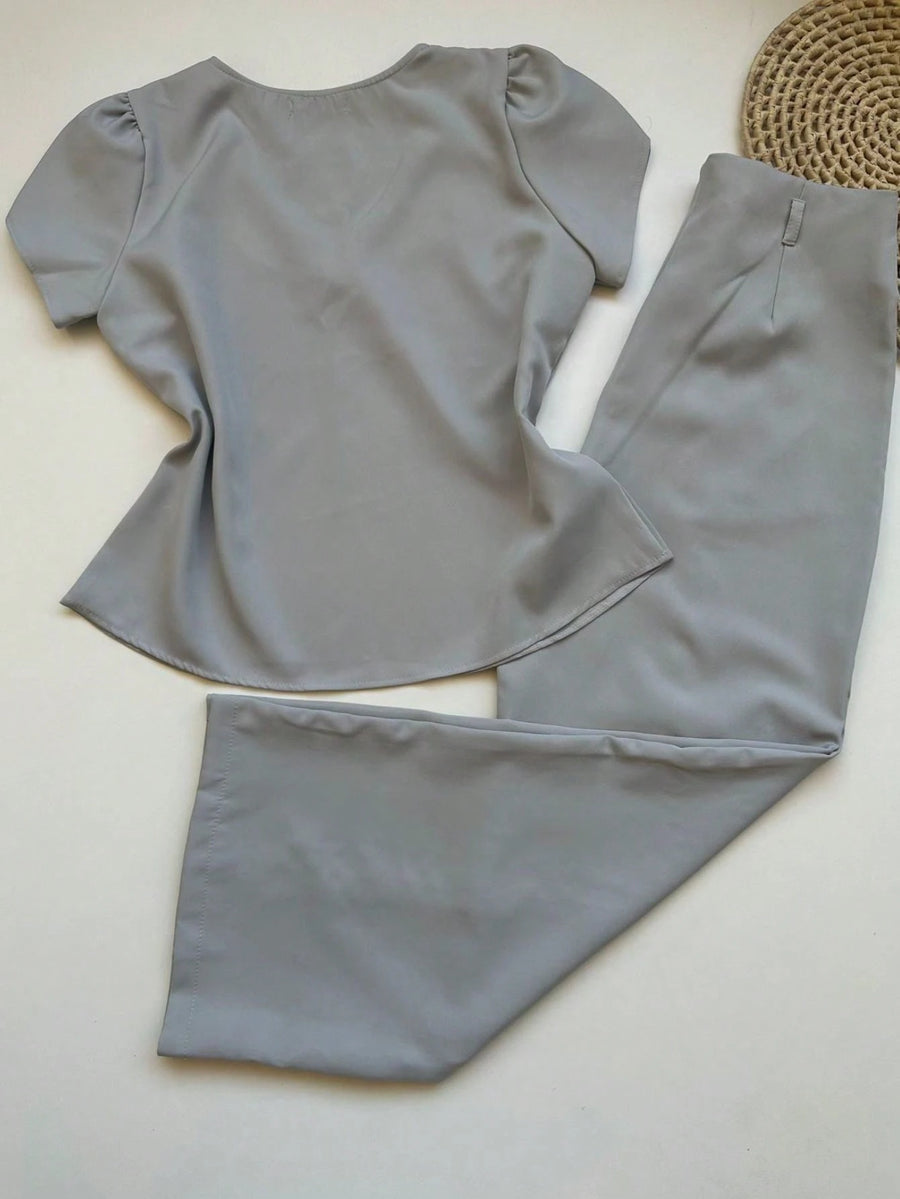 Conjunto Alfaiataria Feminino Blusa Manga curta com Calça Reta Largas
