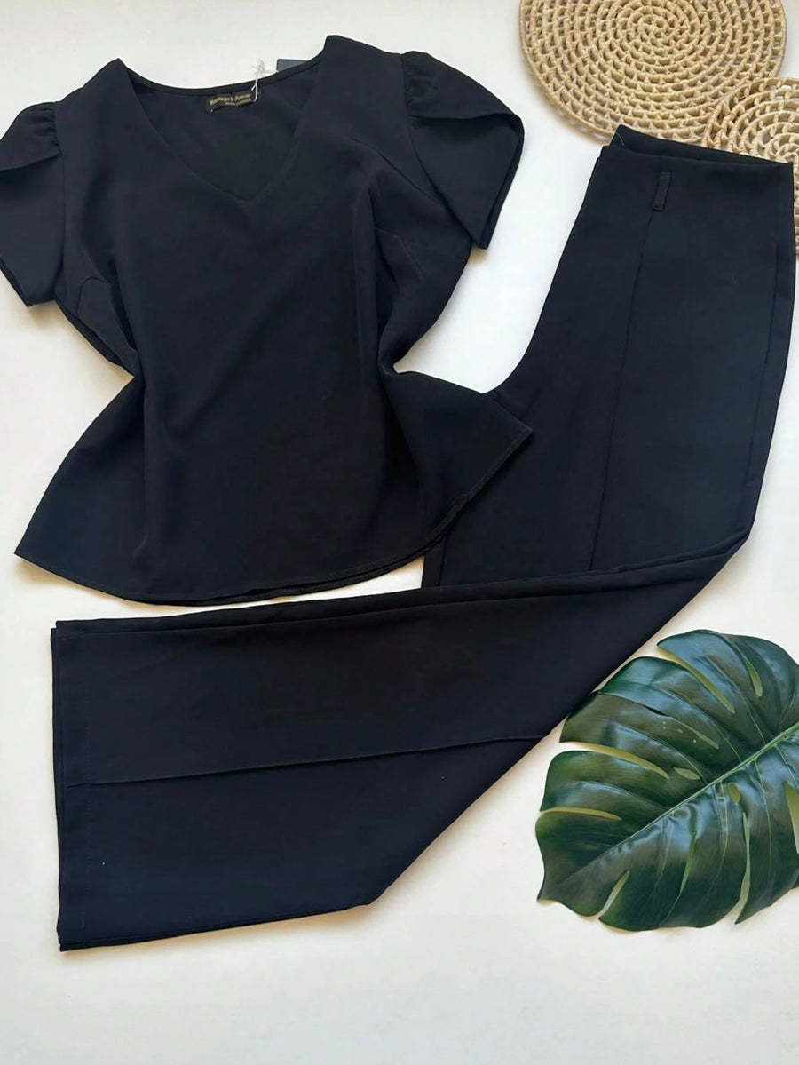 Conjunto Alfaiataria Feminino Blusa Manga curta com Calça Reta Largas