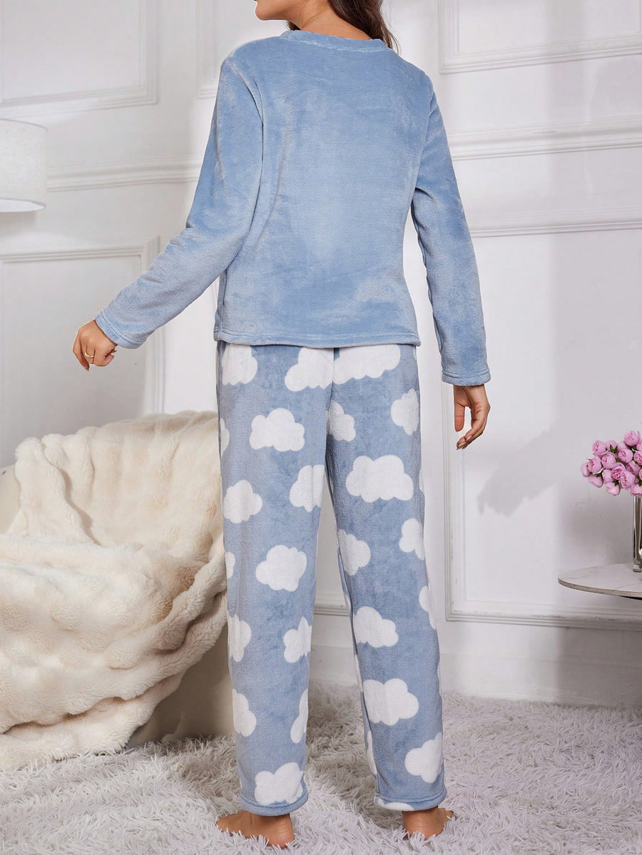 Conjunto de Pijama/Pijama de Flanela com Bordado de Cílios e Padrão de Nuvens, Temporada de Férias