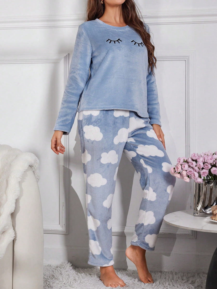 Conjunto de Pijama/Pijama de Flanela com Bordado de Cílios e Padrão de Nuvens, Temporada de Férias