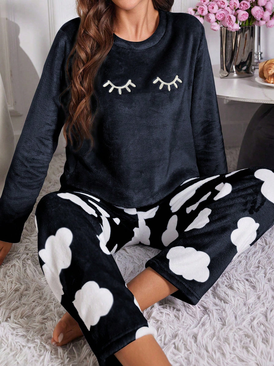 Conjunto de Pijama/Pijama de Flanela com Bordado de Cílios e Padrão de Nuvens, Temporada de Férias