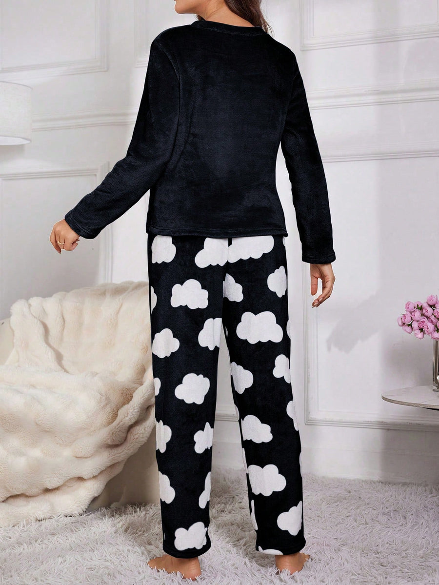Conjunto de Pijama/Pijama de Flanela com Bordado de Cílios e Padrão de Nuvens, Temporada de Férias