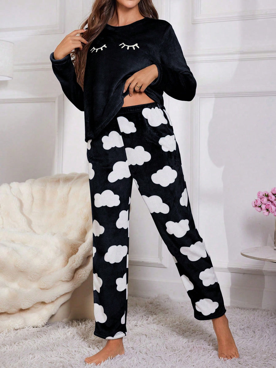 Conjunto de Pijama/Pijama de Flanela com Bordado de Cílios e Padrão de Nuvens, Temporada de Férias