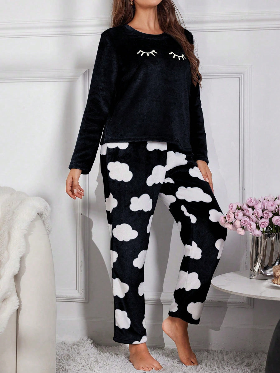 Conjunto de Pijama/Pijama de Flanela com Bordado de Cílios e Padrão de Nuvens, Temporada de Férias