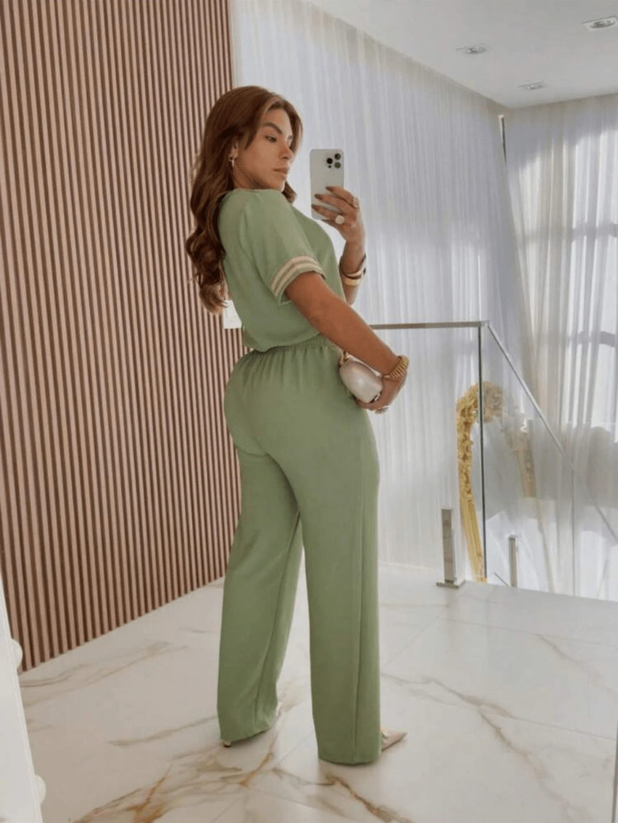 CONJUNTO FEMININO EM ALFAIARIA TECIDO DUNA QUE NÃO AMASSA
