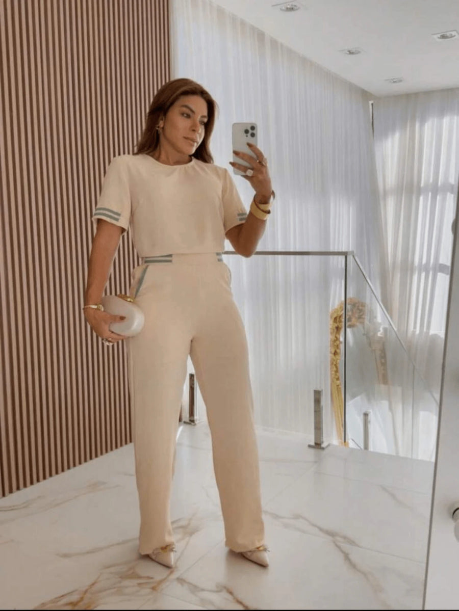 CONJUNTO FEMININO EM ALFAIARIA TECIDO DUNA QUE NÃO AMASSA