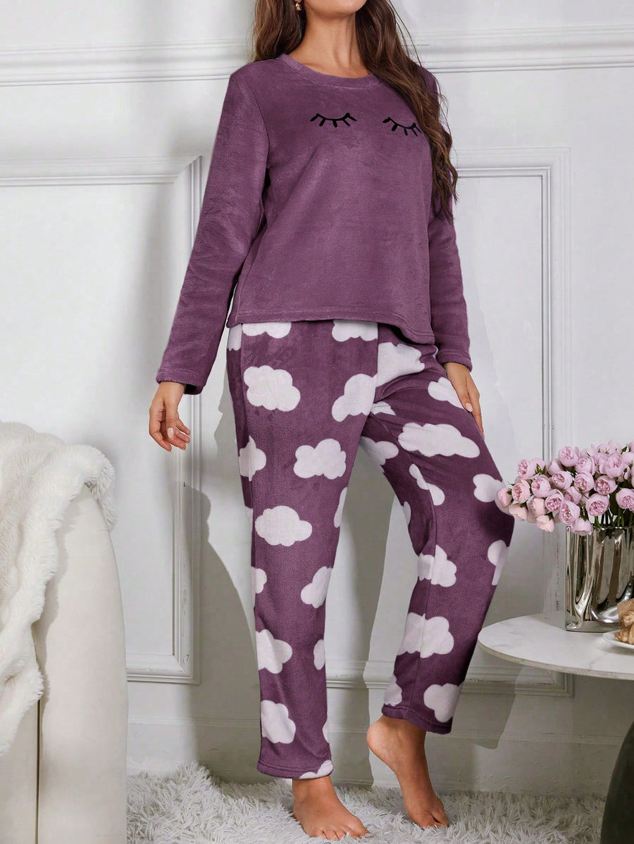 Conjunto de Pijama/Pijama de Flanela com Bordado de Cílios e Padrão de Nuvens, Temporada de Férias