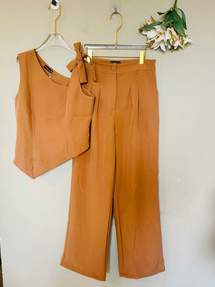 KALINA FASHION Conjunto Feminino Alfaiataria Blusa de ombro com laço e calça reta solta