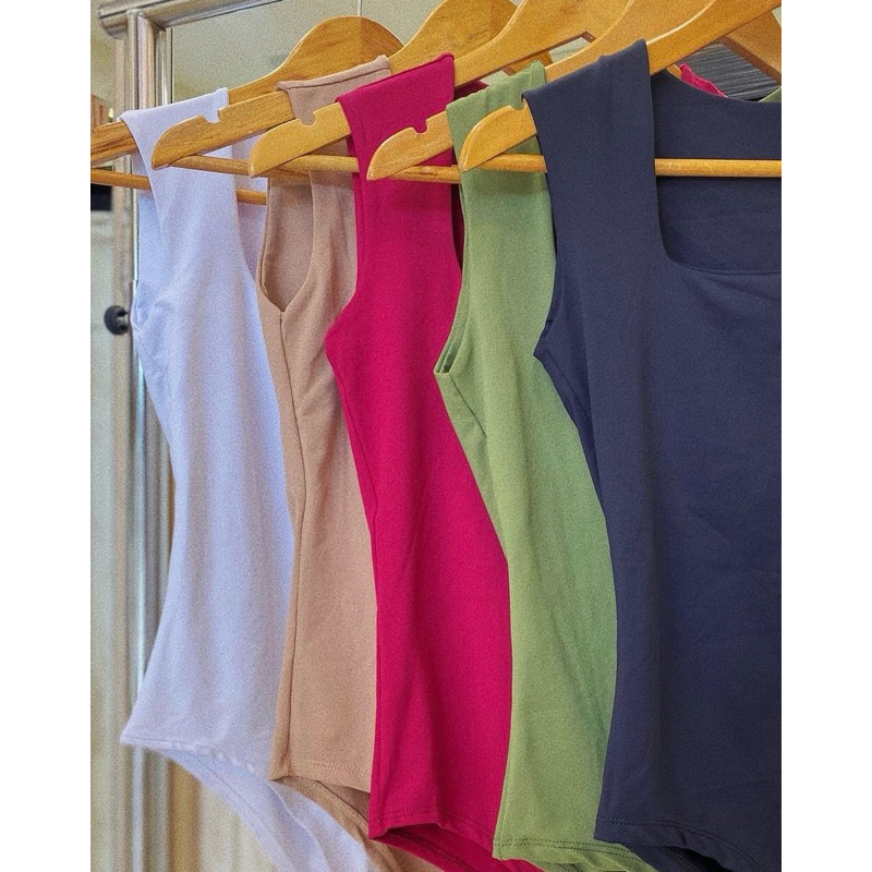 Body Feminino Regata Decotado Quadrado em Suplex Premium Forrado Elegante Básico Casual.