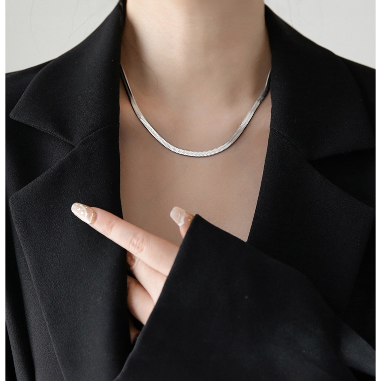 Conjunto Feminino Colar de Osso de Cobra Laminado e Pulseira Corrente Banhados a Ouro 18k Elegância