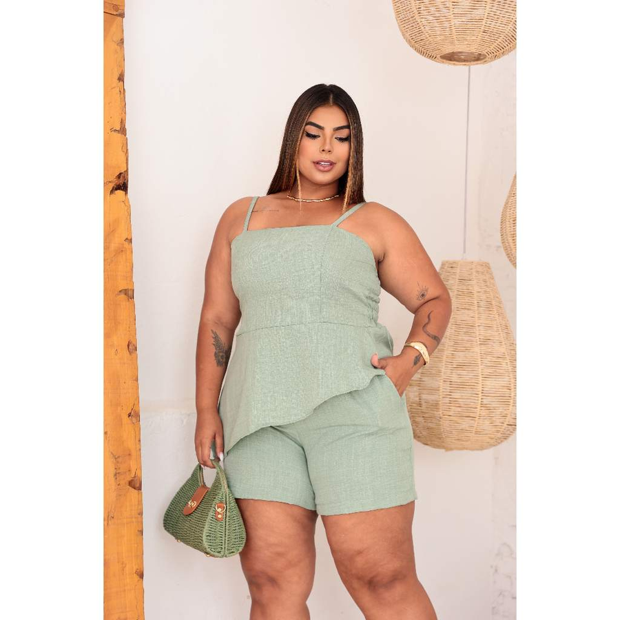 Conjunto Feminino Assimetrico Plus Size Blusa y Short com alça regulavel
