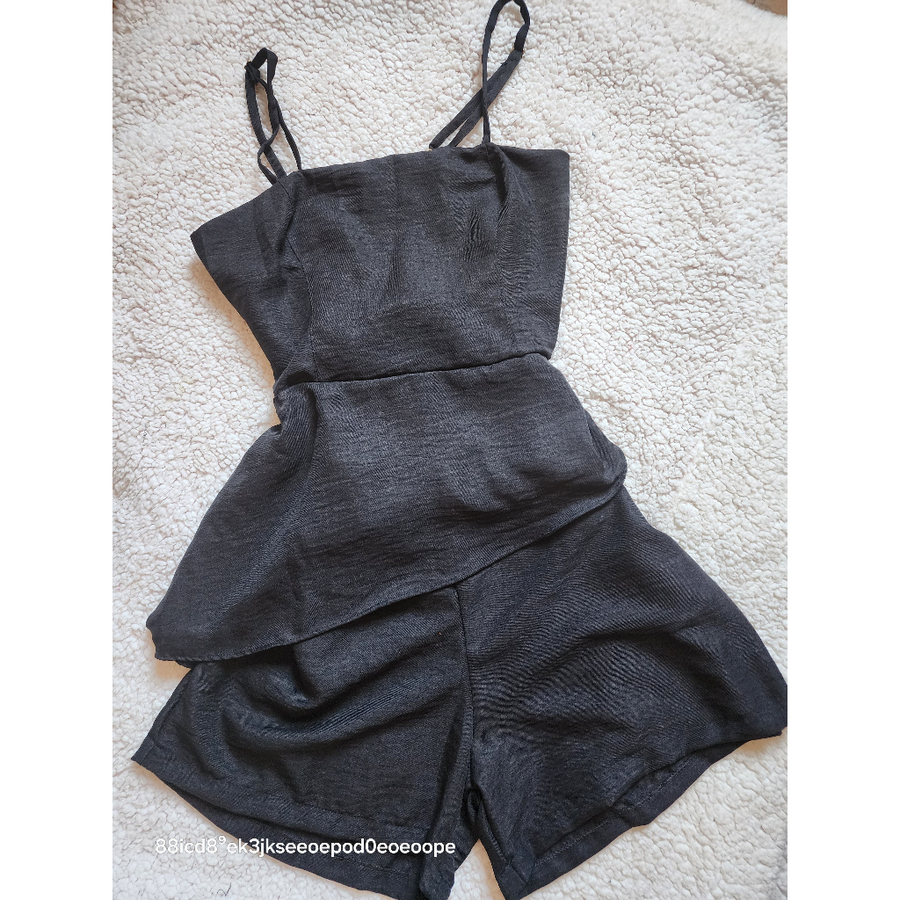 Conjunto Feminino Assimetrico Plus Size Blusa y Short com alça regulavel