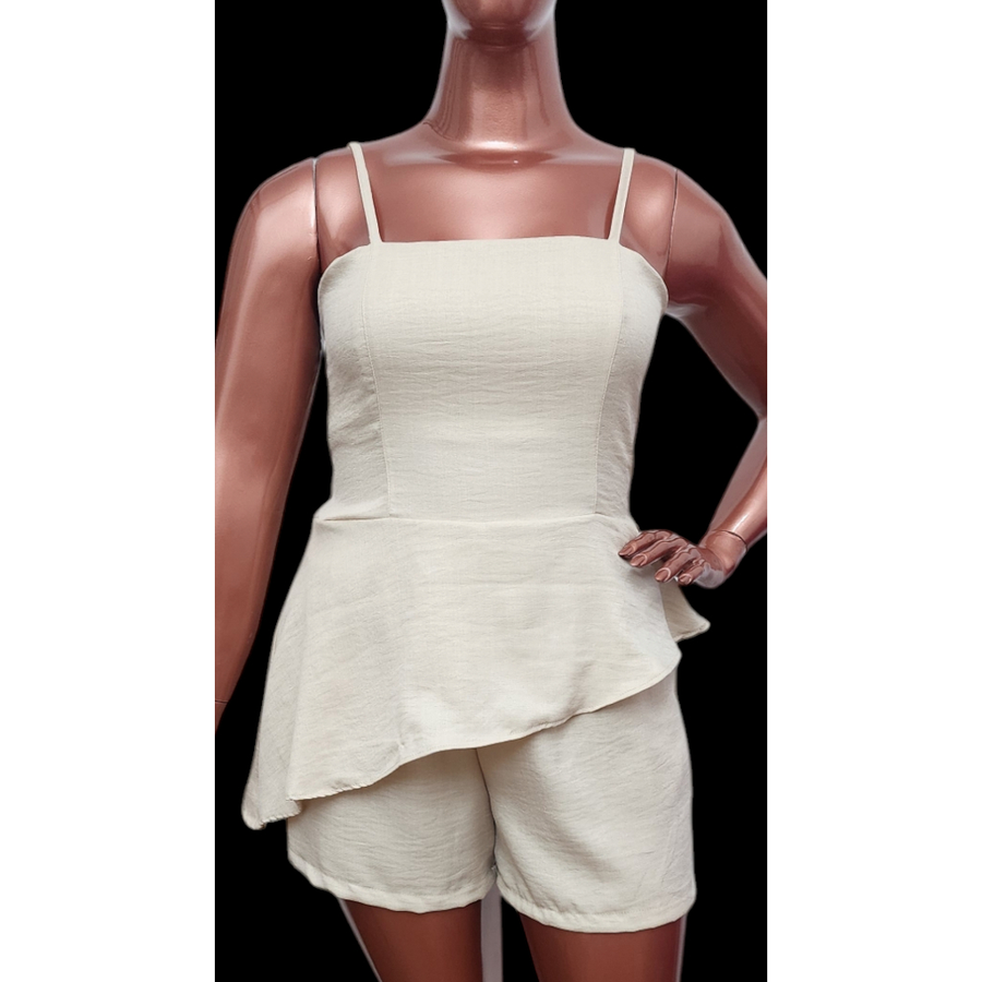 Conjunto Feminino Assimetrico Plus Size Blusa y Short com alça regulavel