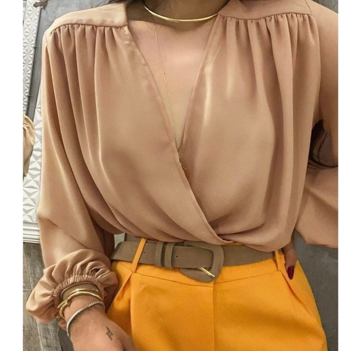 Blusa Feminina Manga Longa Decotada Transpassada Corte V Elegante no Punho e Cintura.