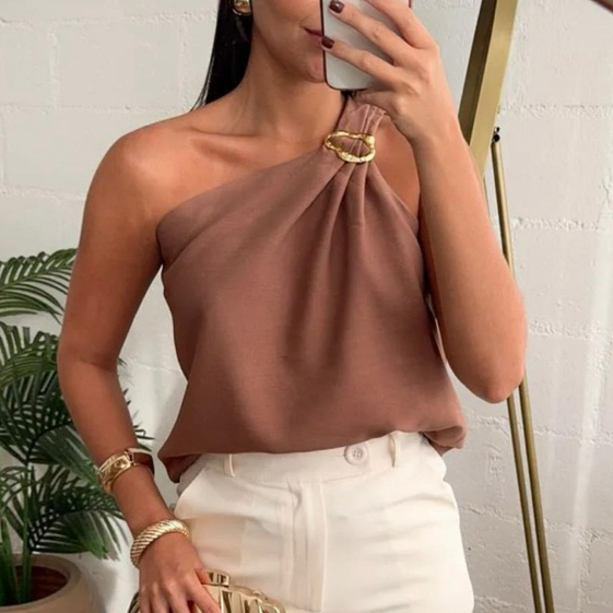 Blusa Feminina Decote de Um Obro Só Manga Mula Com Fivela Casual Básica Moda.