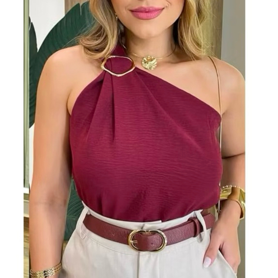 Blusa Feminina Decote de Um Obro Só Manga Mula Com Fivela Casual Básica Moda.