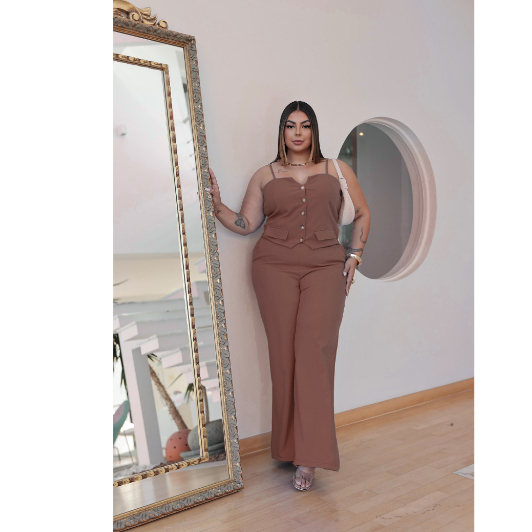 Conjunto Feminino Calça e Colete Plus Size Com Regulagem na Alça alfaiataria
